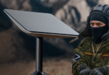 Антена Starlink, встановлена на військовому безпілотнику