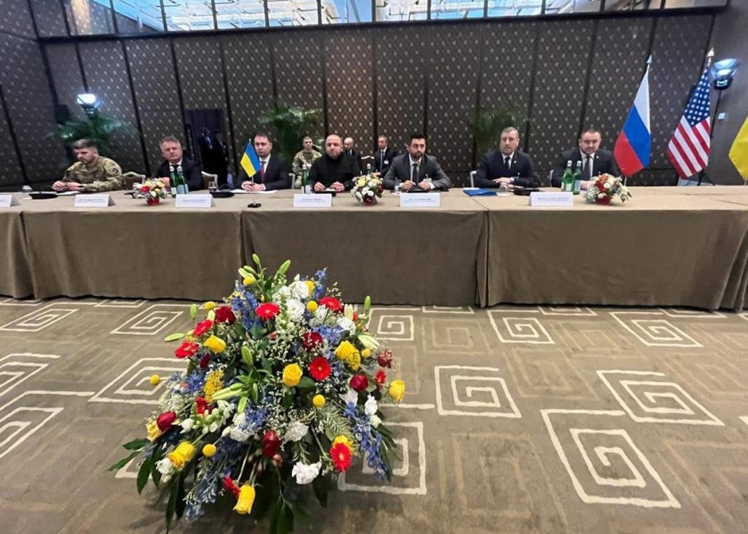 Переговори делегацій у Швейцарії щодо завершення війни