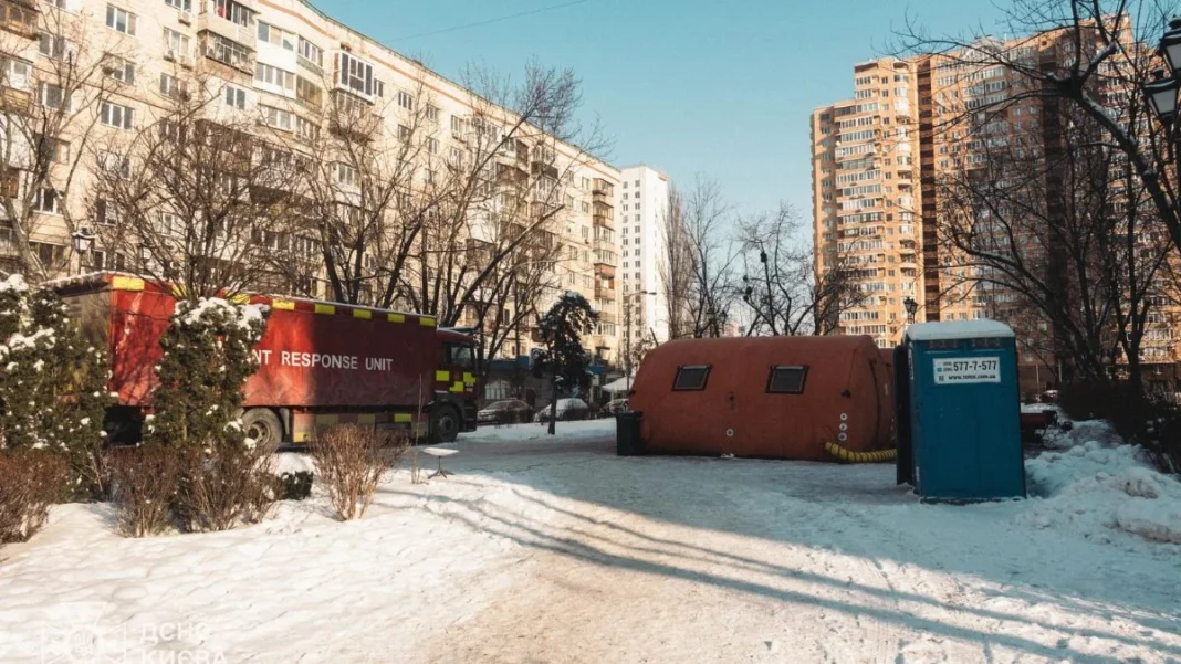 Зимовий Київ під час відключення електроенергії