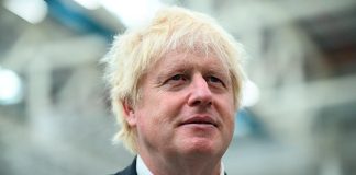 Борис Джонсон під час публічного виступу