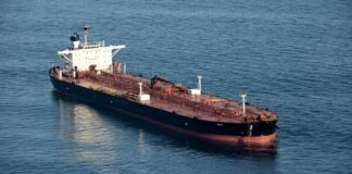 Танкер тіньового флоту Росії у морі