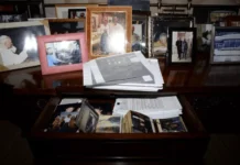 У файлах Епштейна виявили тисячі згадок про Трампа Документи з «файлів Епштейна»