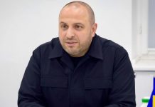 Рустем Умєров під час переговорів у Женеві