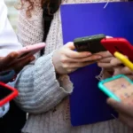 Іспанія заборонила соцмережі дітям до 16 років