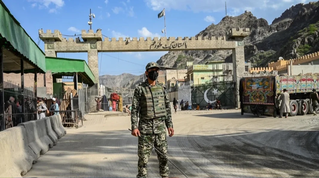 прикордонні райони між Афганістаном і Пакистаном