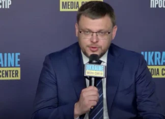 Семен Кривонос під час пресконференції