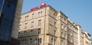 Hotel complex in Lokhuv, where the political congress took place