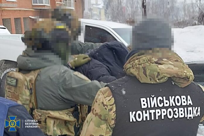 Затримання організаторів схем ухилення від мобілізації