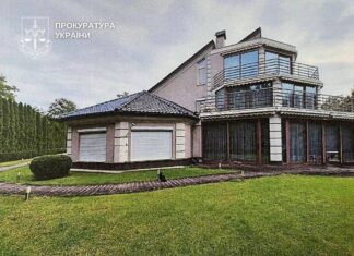 Територія забудови на Трухановому острові біля Дніпра