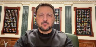 Володимир Зеленський під час публічного звернення щодо єдності України