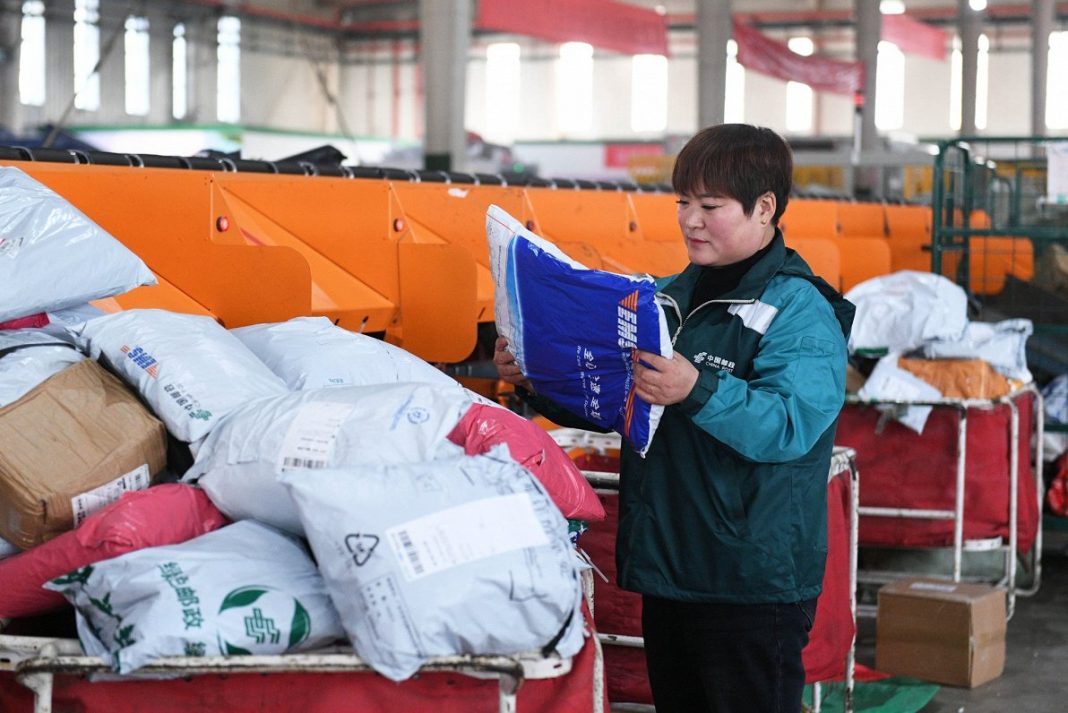 Нові правила митного оподаткування посилок в ЄС