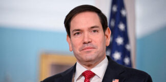 Марко Рубіо під час публічного виступу