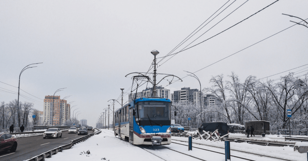wci Тролейбус і трамвай у Києві на міському маршруті