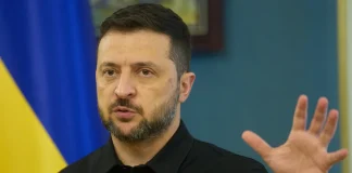 Володимир Зеленський під час заяви про територіальну цілісність України