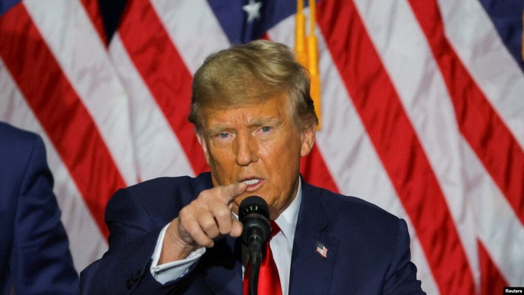 Дональд Трамп під час публічного виступу про Іран