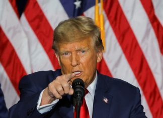 Дональд Трамп під час публічного виступу про Іран