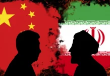 Прапори Ірану і Китаю