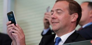 МЄДВЄДЄВ ОБРАЗИВ США НОВОЮ РІЗКОЮ ЗАЯВОЮ Дмитро Мєдвєдєв під час публічного виступу