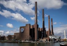 Завод volkswagen в Німеччині