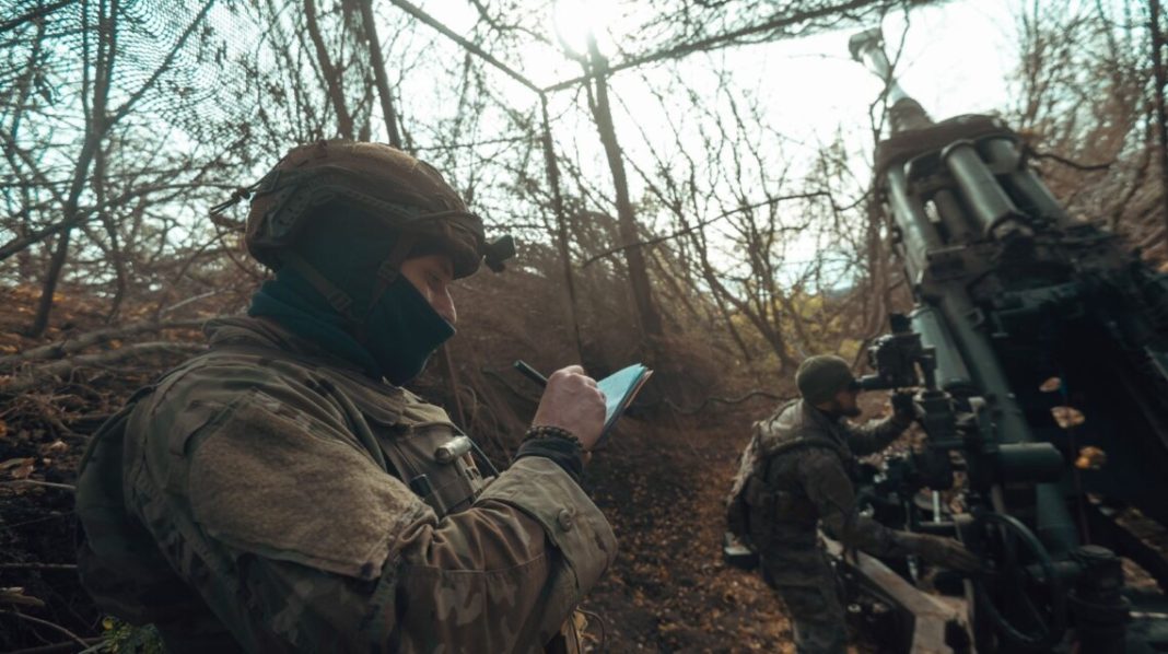 227149-1_large Ukrainian troops at their positions during the offensive in the Oleksandrivsk sector