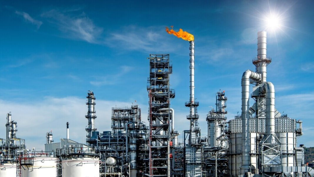 oil refinery in China