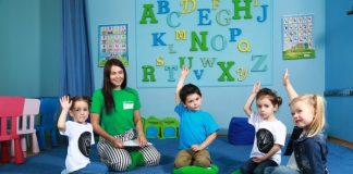 Children in kindergarten learn English