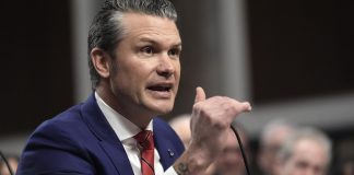 Міністр оборони США Хегсет під час пресконференції