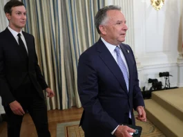 Джаред Кушнер і Стів Віткофф під час зустрічі