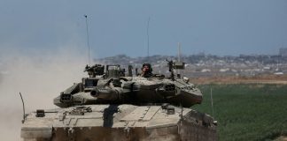 Ізраїль увійшов до південного Лівану ізраїльська бронетехніка поблизу кордону з Ліваном