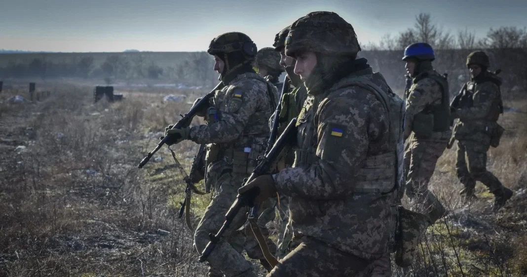Ukrainian soldiers at their positions during the fighting in eastern Ukraine