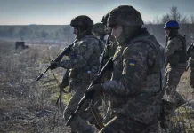 Ukrainian soldiers at their positions during the fighting in eastern Ukraine