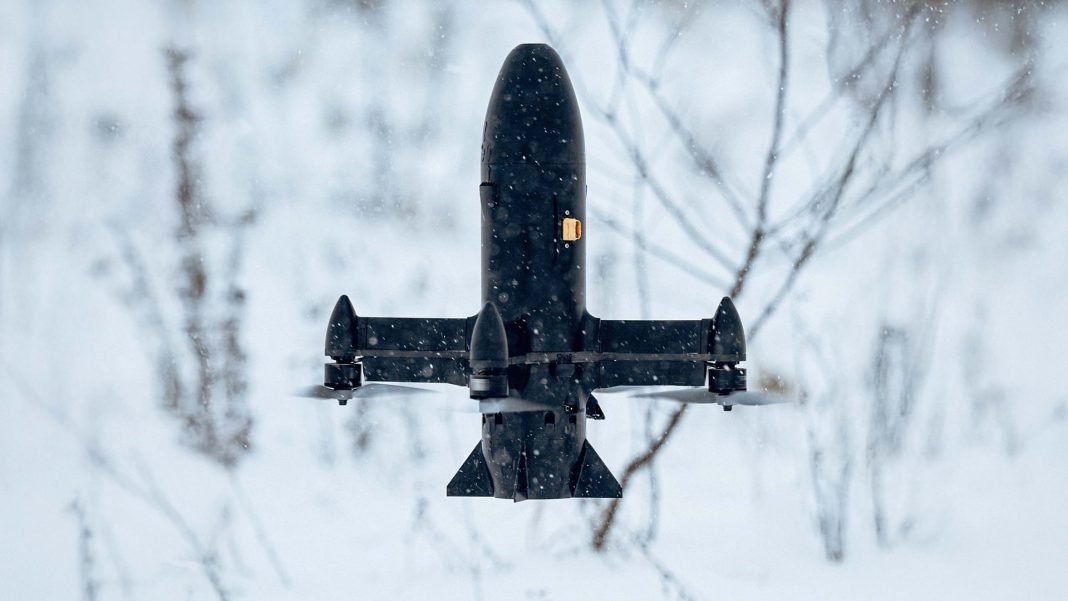 дрон-перехоплювач в польоті