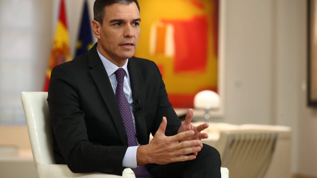 9rLQC5uX9gfO Pedro Sánchez during his speech