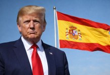 Дональд Трамп під час виступу із критикою Іспанії