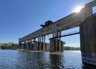 Donetsk region left without water after Russian strikes Destroyed dam on the Siverskyi Donets River