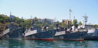 Дрони СБУ пошкодили кораблі РФ у порту Новоросійська військові кораблі Чорноморського флоту РФ