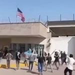 У Карачі протестувальники атакували консульство США