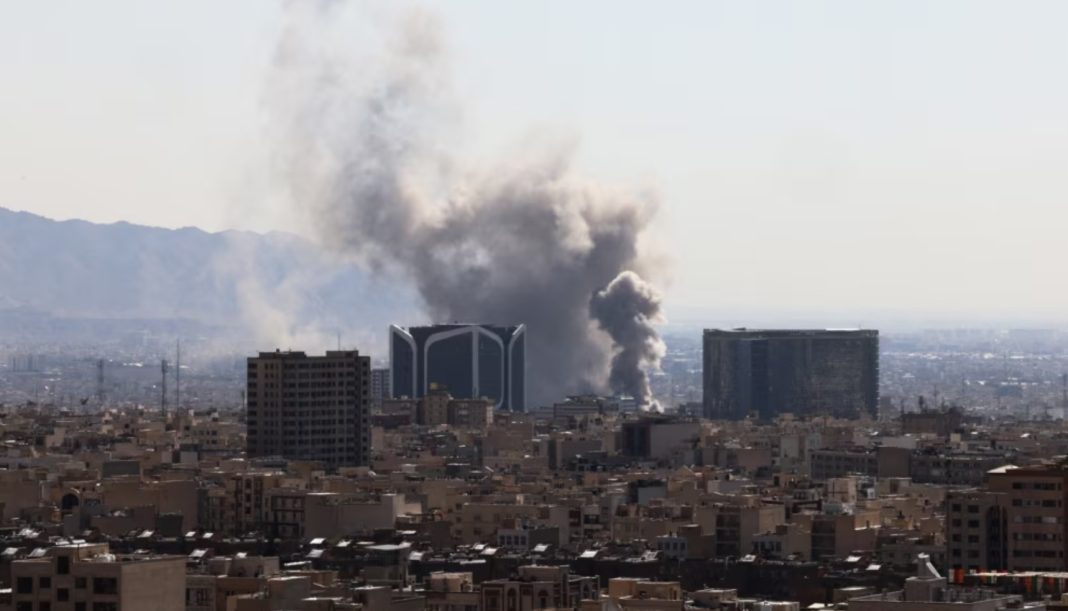 вибухи в районі урядового комплексу Тегерана