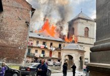 Fire in an old building on Soborna Square in Lviv