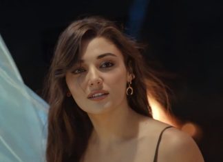 Turkey issues arrest warrant for Hande Ercel Hande Ercel during a public event.