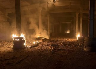 Пожежники ліквідують наслідки атаки на інфраструктуру Одещини