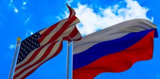 Прапори РФ і США