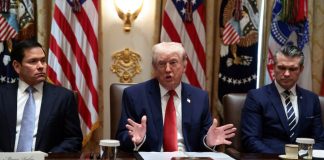 Trump calls on Iran to let 10 oil tankers through Trump asks Iran for tanker passage