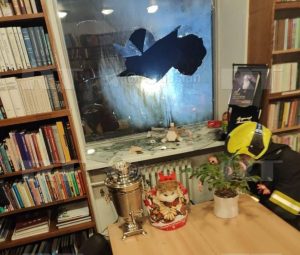 Російський дім у Празі після атаки.