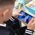 Council prepares smartphone restrictions for students