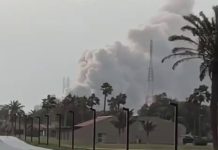 Дим над промисловою зоною після ймовірної атаки дронів на об’єкт Aramco