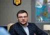 Семен Кривонос виступає на пресконференції