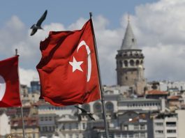 США ТЕРМІНОВО ЕВАКУЮЮТЬ КОНСУЛЬСТВО В ТУРЕЧЧИНІ будівля консульства США в Туреччині