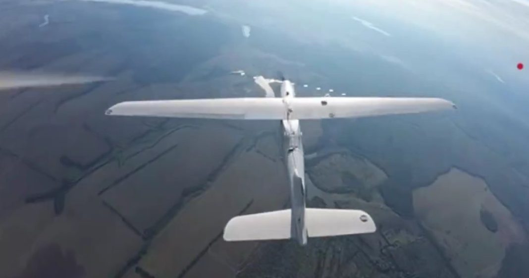 dxsvpi-e77cbede445a075e320520585b9ca595 Drones in the sky