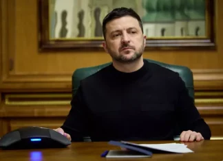 РОСІЯ ЗАРОБИЛА $10 МЛРД ЗА ДВА ТИЖНІ ВІЙНИ НА БЛИЗЬКОМУ Президент України Володимир Зеленський виступає з промовою